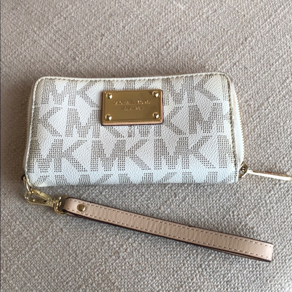 Michael Kors wallet